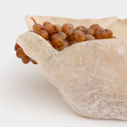 Picture of White alabaster mismatched dish 1