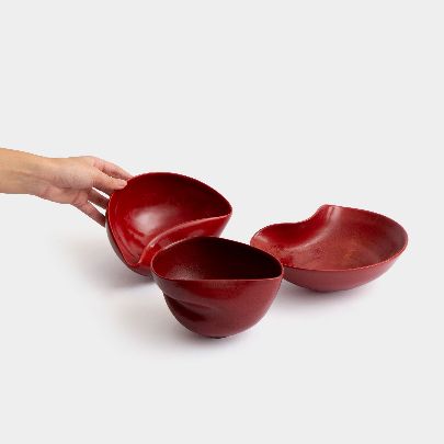 Picture of Maroon medium ceramic bowl 1