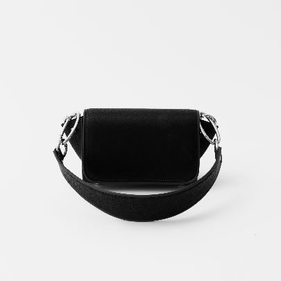 Picture of K60 black handbag