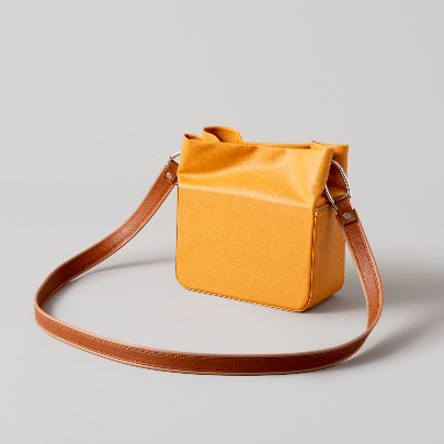 Picture of T80 Amber bag