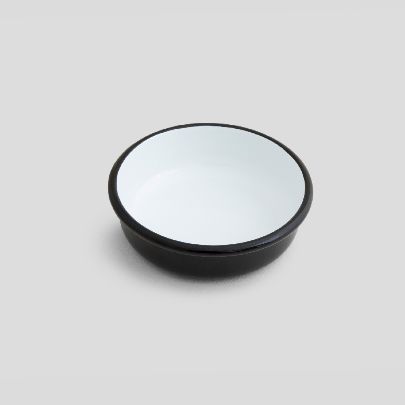 Picture of Black spot enamel bowl