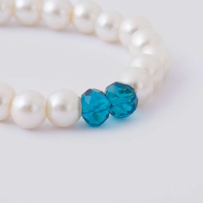 Picture of  Pearl and blue flower bracelets