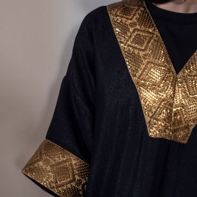 Picture of black and gold kaftan