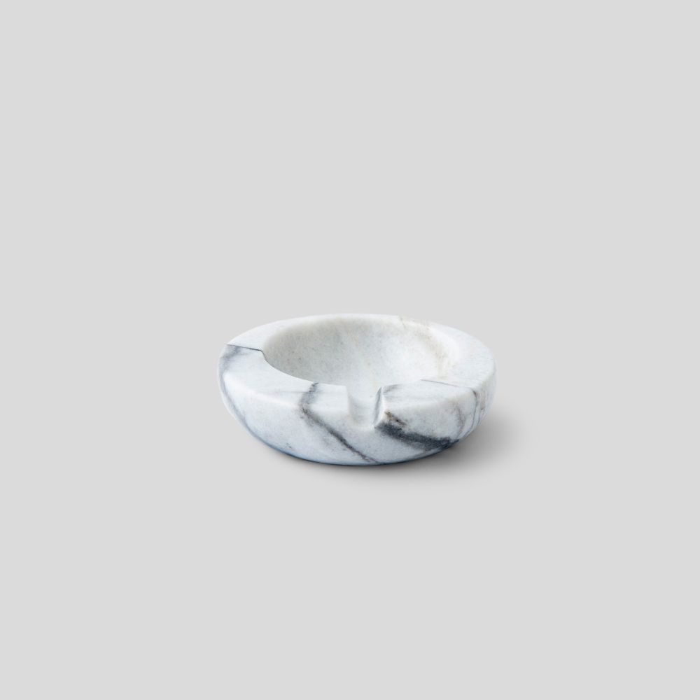 Picture of Irregular white round ashtray