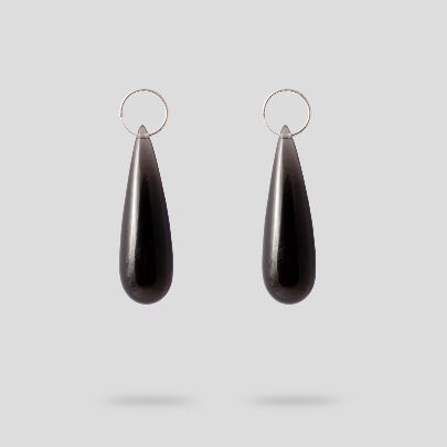 Picture of Black drop earrings