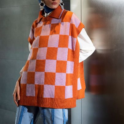 Picture of Orange plaid knit sweater