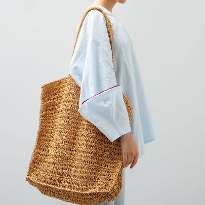 Picture of Large beach woven handbag