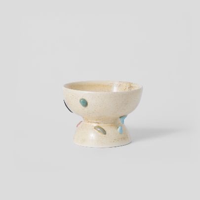 Picture of two-sided milky white bowl