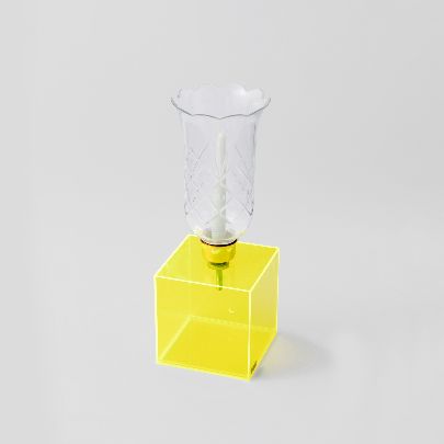 Picture of Basic transparent yellow candle holder