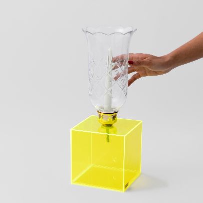 Picture of Basic transparent yellow candle holder