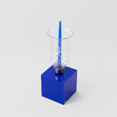 Picture of dark blue basic candle holder