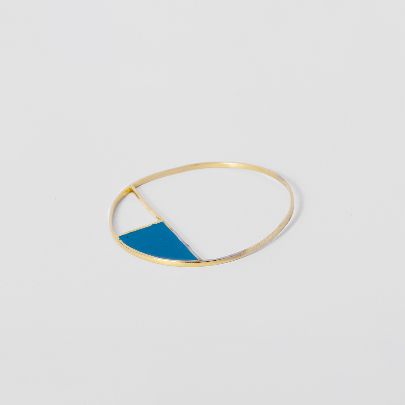 Picture of Round half circle shoulder bracelet