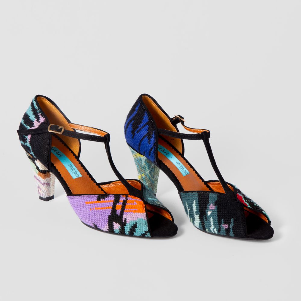 Picture of  patterned gobelin shoes 2