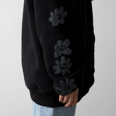 Picture of Black hoodie in search of peace