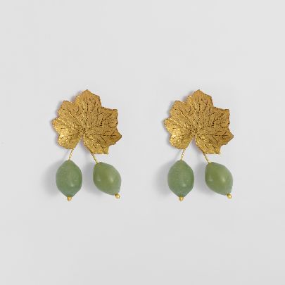 Picture of Women's grape earrings