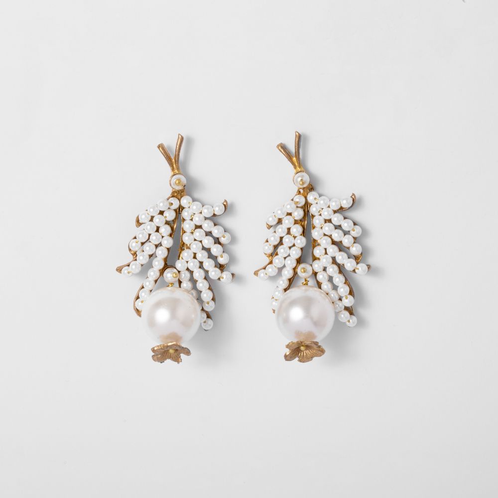 Picture of White peacock earrings