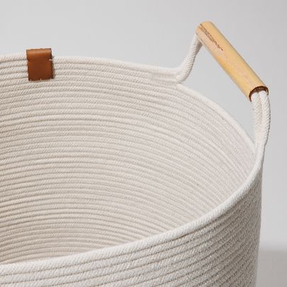 Picture of Large white basket with straw handle