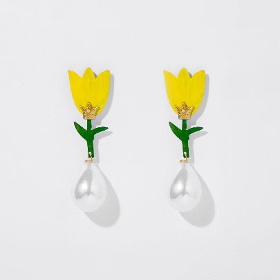 Picture of Women's yellow tulip earrings