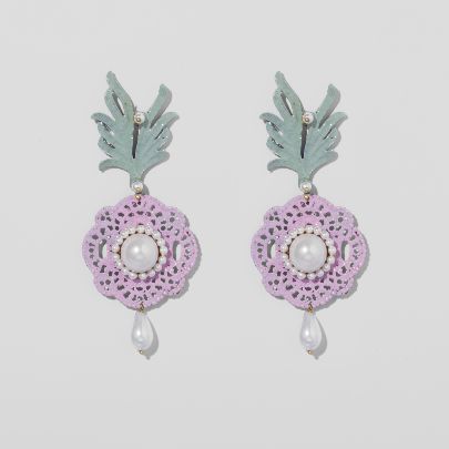 Picture of Women's earrings with pink net and gray peacock