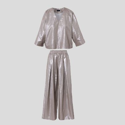 Picture of Set of silver linen pants and blouse for women