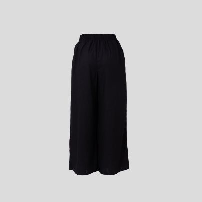 Picture of Women's black linen pants