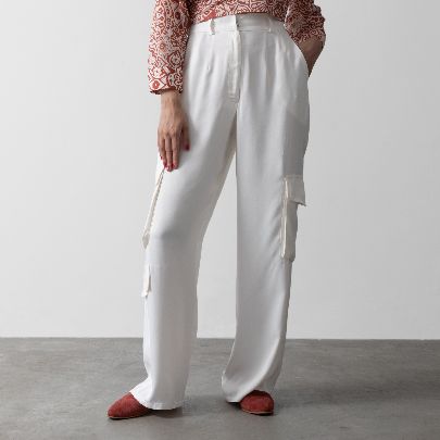 Picture of Women's white lace pants