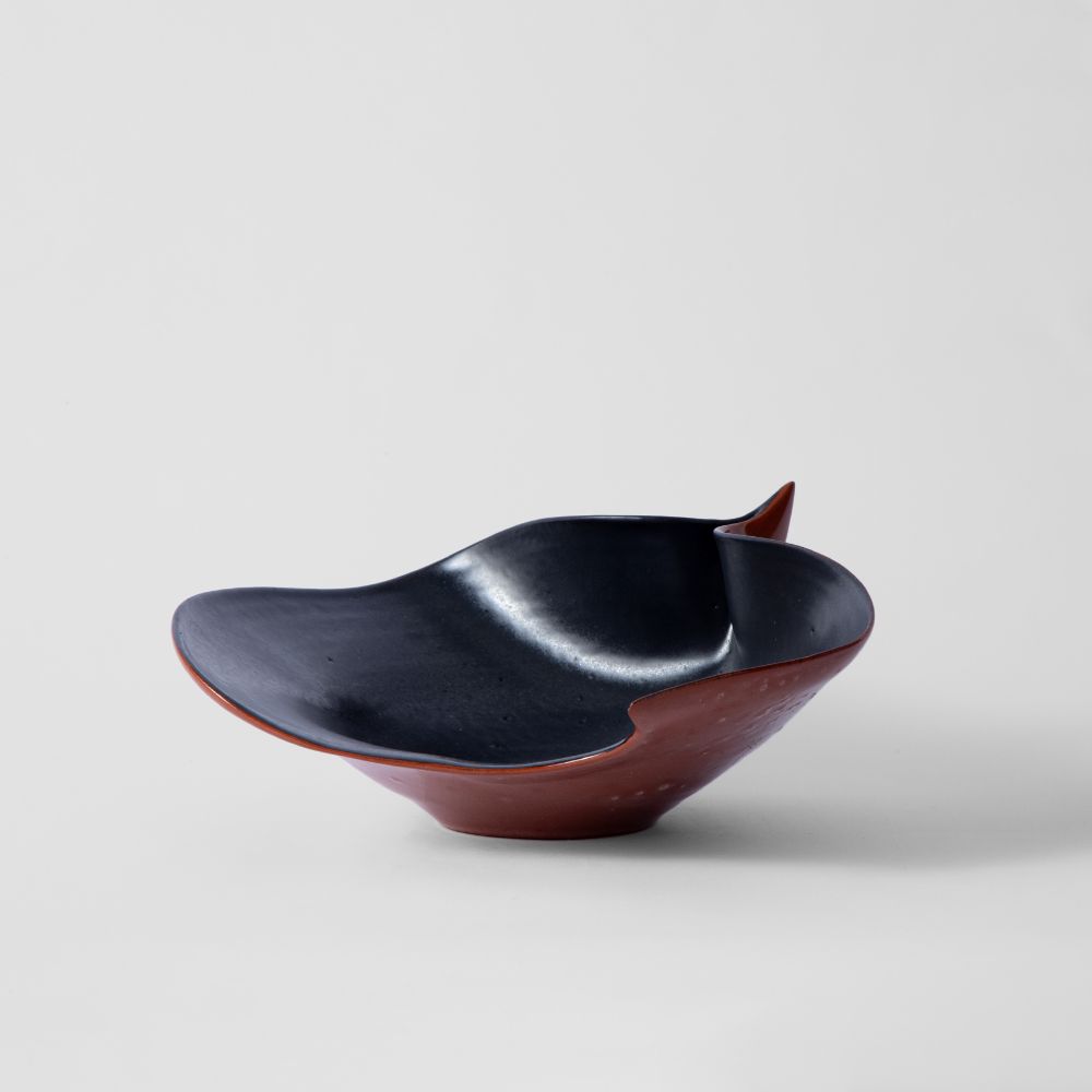 Picture of Black and brick ceramic bowl 1