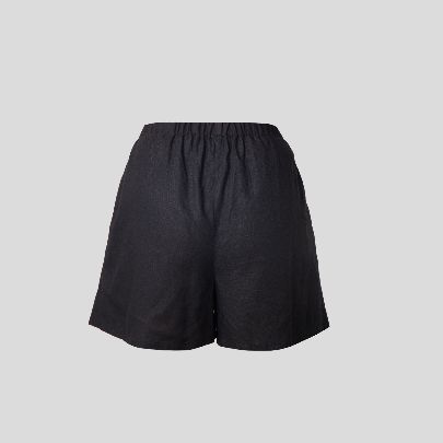 Picture of Women's black linen shorts