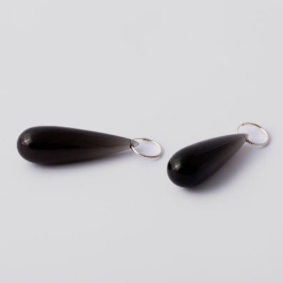 Picture of Black drop earrings