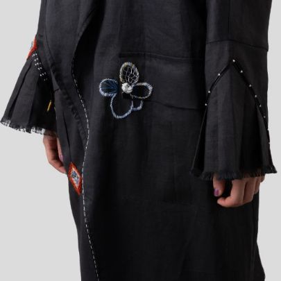 Picture of Women's black linen coat