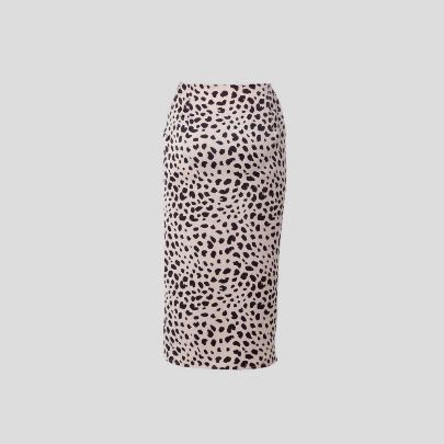 Picture of leopard skirt with slit