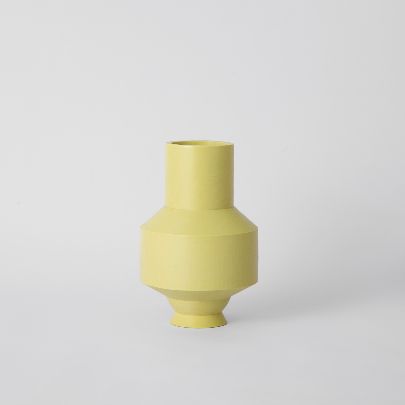 Picture of Short yellow resin polyester vase