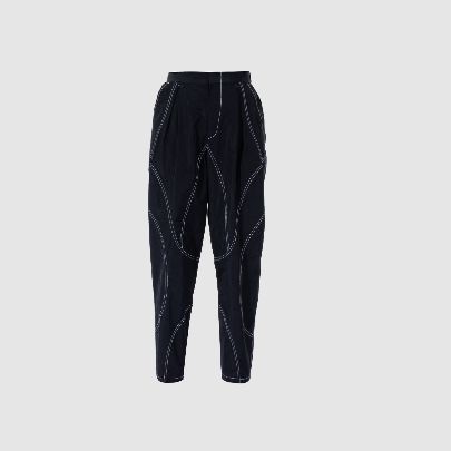 Picture of Black memory pants with white stitching