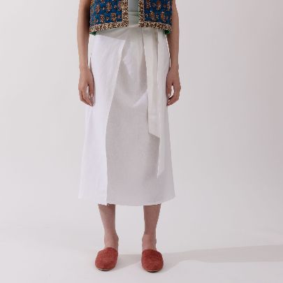 Picture of White linen women's skirt