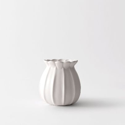 Picture of Matte white ceramic vase