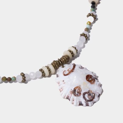 Picture of Shell necklace with amazonite stone