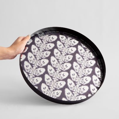 Picture of Patterned mirror tray 15