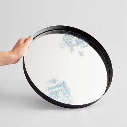 Picture of Patterned mirror tray 28