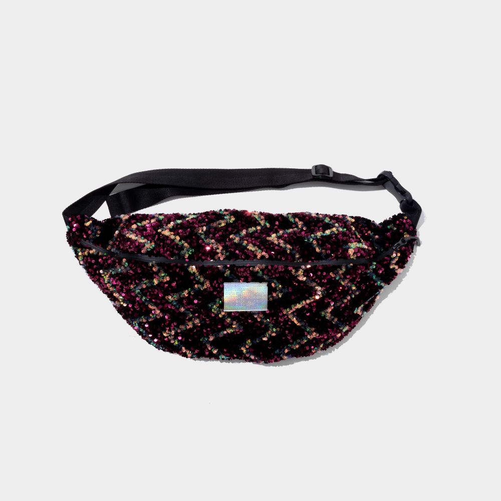 Picture of Large Zigzag Wine Women's Crossbody