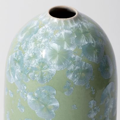 Picture of Larg light green cedar ceramic vase