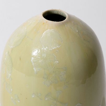 Picture of Small yellow cedar ceramic vase