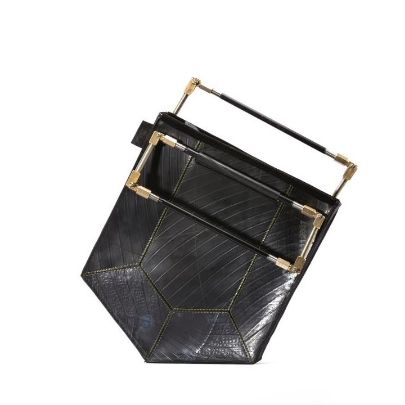 Picture of vertical handbag with metal handle