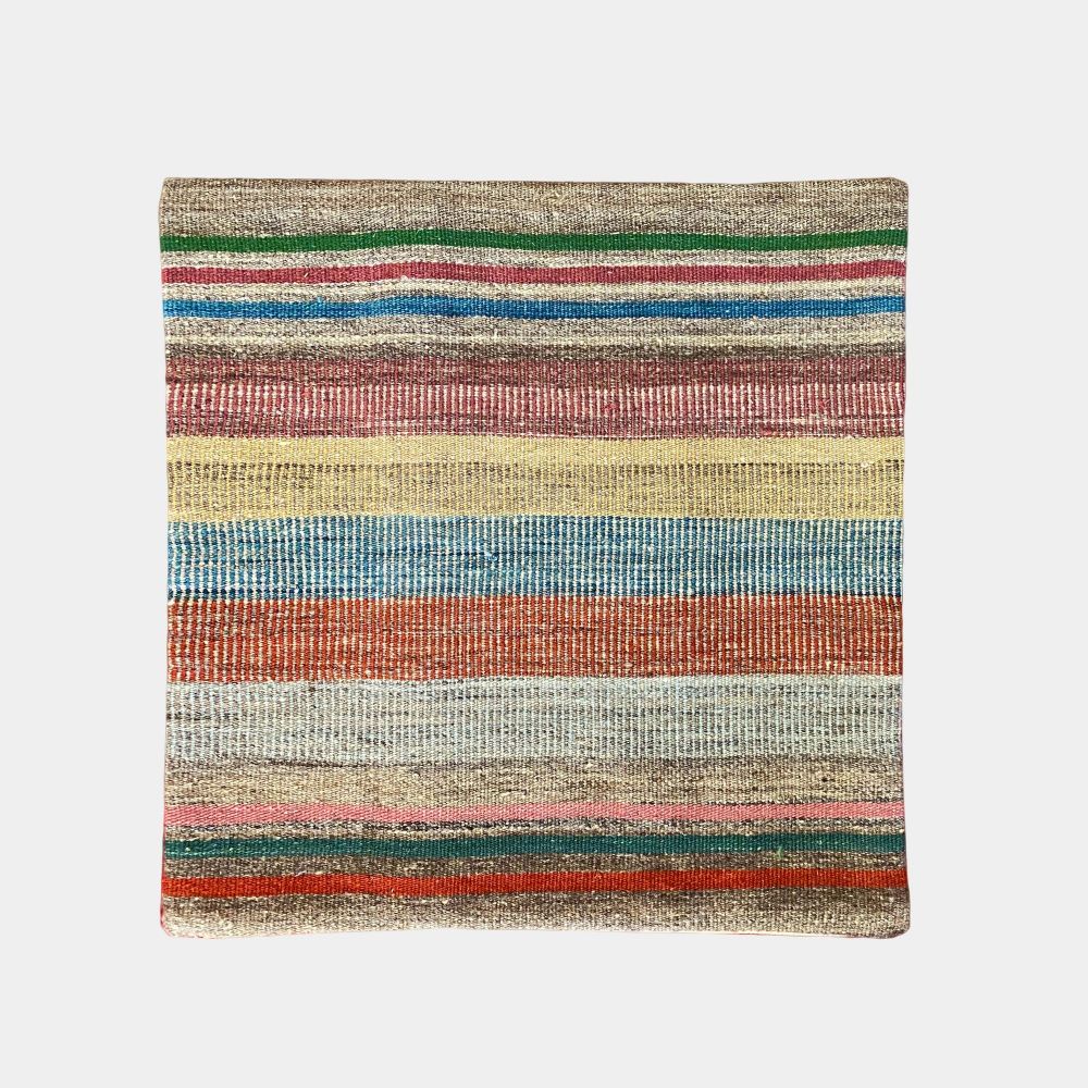 Picture of Alvan wool cushion, thin rug