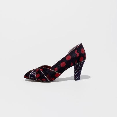 Picture of Croatian women's shoes black and red