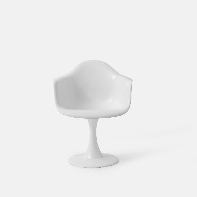 Picture of White Fiberglass Retro Chair