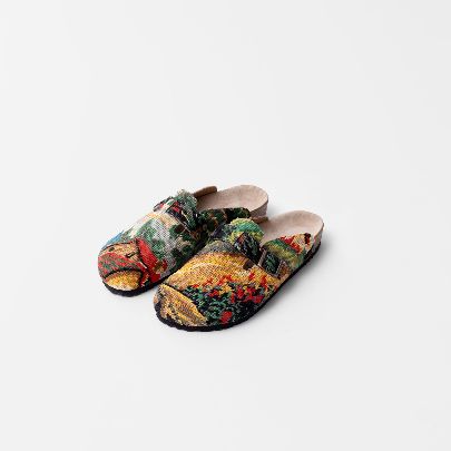 Picture of Red Yellow Goblin Patterned sandal Front Closed 