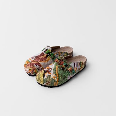 Picture of Green Goblin Patterned sandal Front Closed 