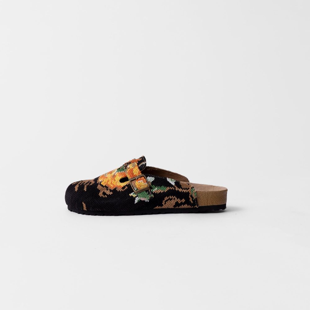 Picture of Yellow black goblin patterned sandal