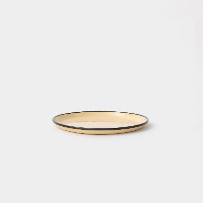 Picture of Round black Cream serving plate