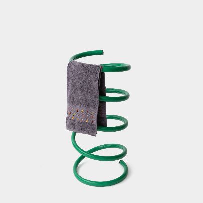 Picture of green grass towel hanger